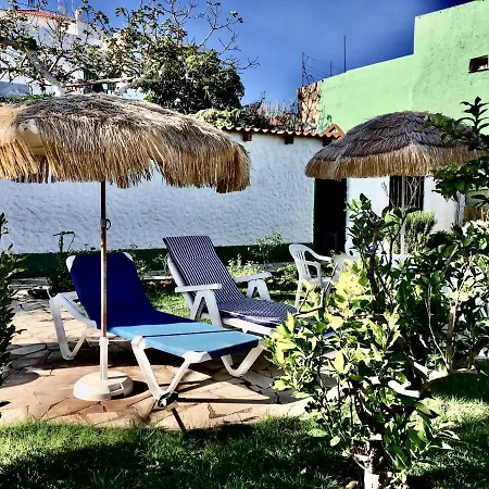 Immaculate 3-bed House Garden In بيت للعطل Santa Catalina